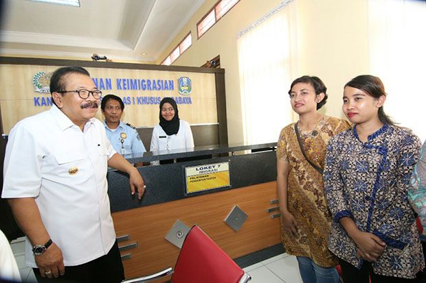 Gubernur Jatim Resmikan...