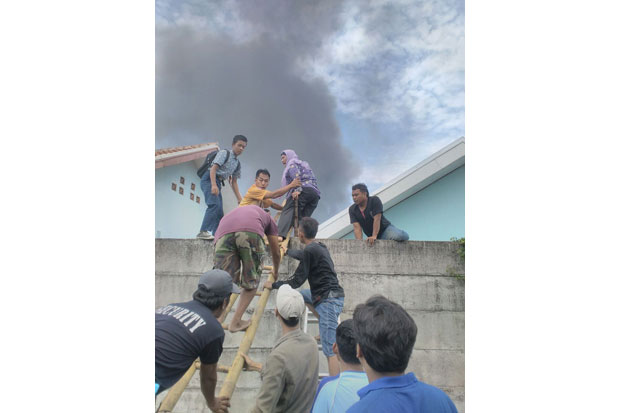Gudang Kembang Api di...