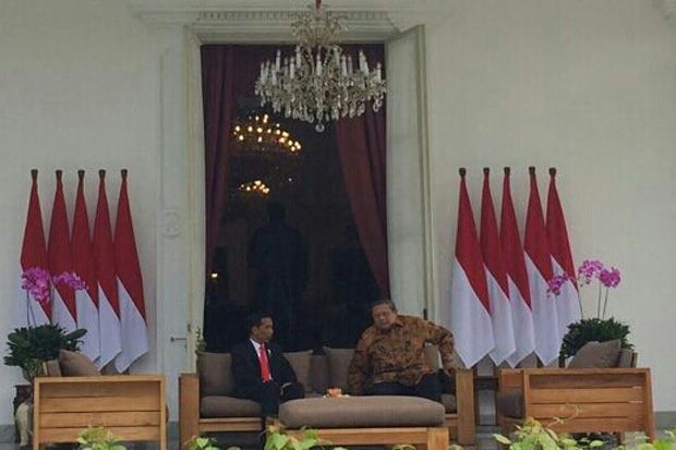 SBY Mendadak Temui Jokowi,...