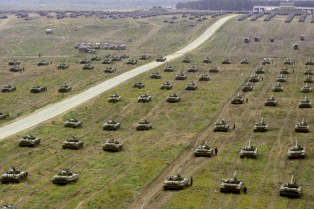 NATO Sebut Rusia Beri...
