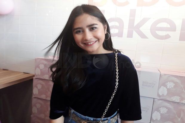 Prilly Latuconsina Dinobatkan...
