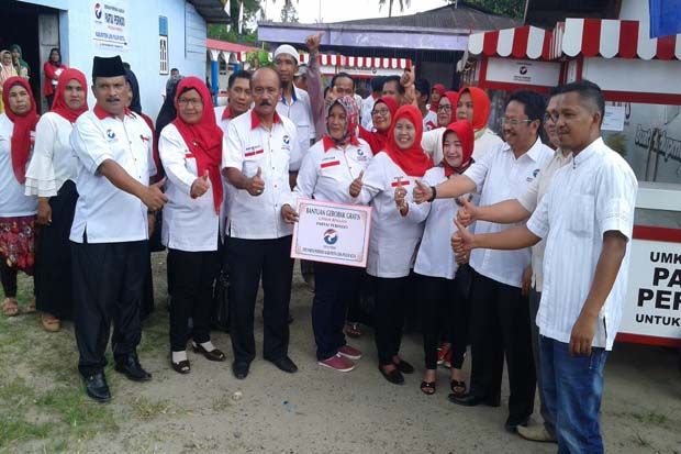 Bantuan 14 Gerobak UMKM...