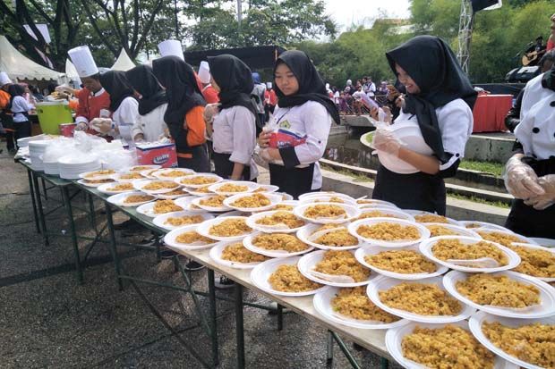 Mantap, 7.200 Piring...