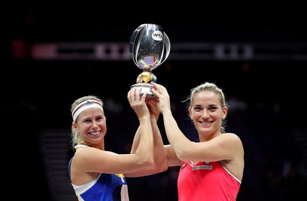 Timea Babos/Andrea Hlavackova...