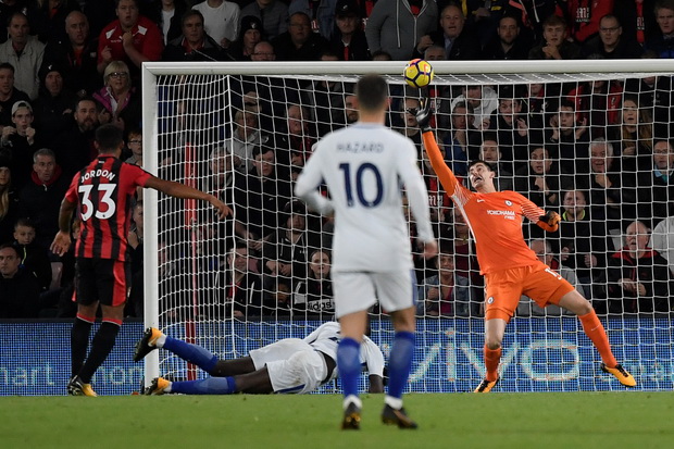 Chelsea Jaga Posisi...