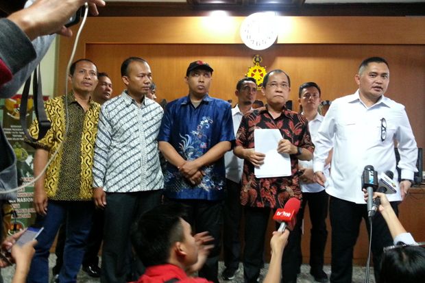 Polri Ungkap Motif Penyebar...