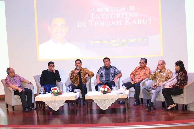 Suhardi Alius: Dengan...