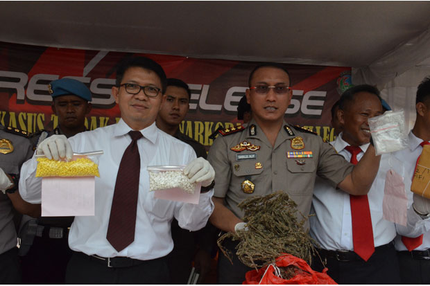 Ungkap 74 Kasus Narkoba,...