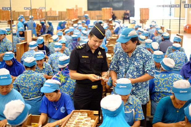 Kebijakan Cukai Hasil...