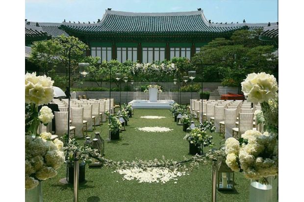 Yuk Lihat Suasana Altar...