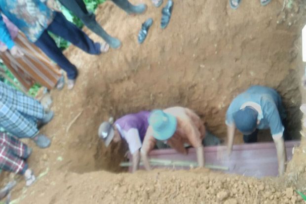 Warga Pekalongan Korban...