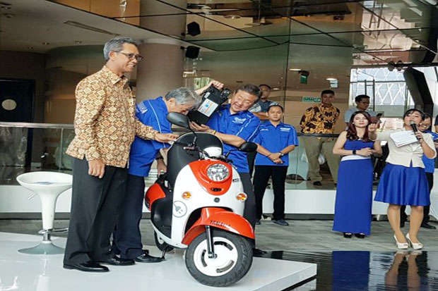 Yamaha Electric Motorcycle...