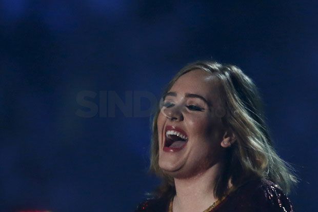 Adele Tolak Tawaran...