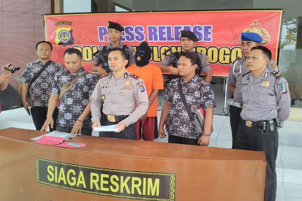 Polisi Gerebek Arena...