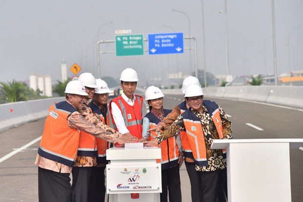 Tarif Masih Dibahas,...