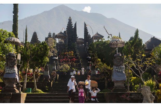 Misteri Gunung Agung...