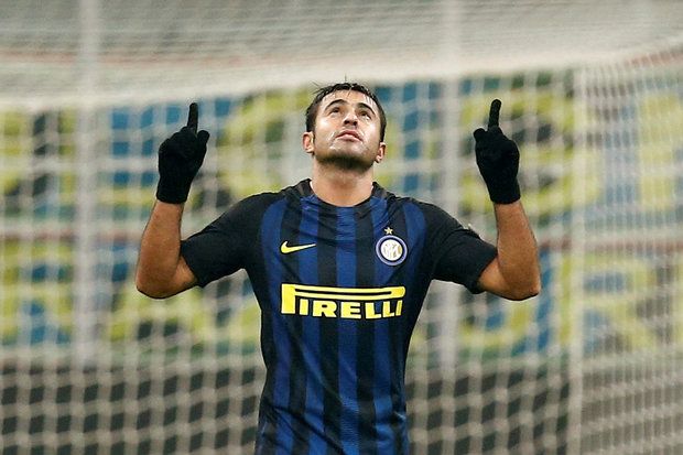 Inter Milan Perpanjang...