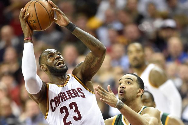 LeBron James Catat Poin...