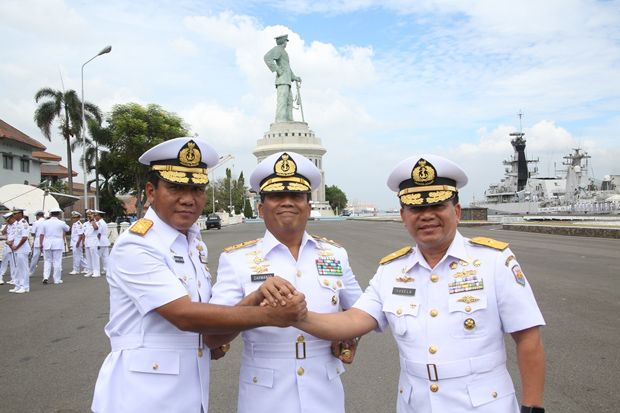 Laksma TNI Ahmadi Heri...