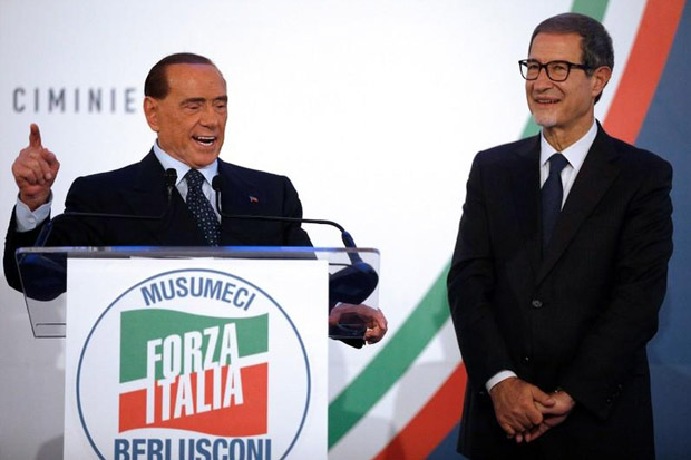 Partai Eks PM Italia...