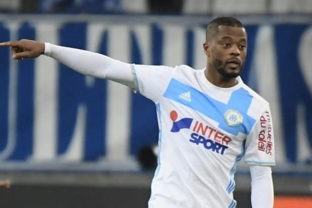 Patrice Evra Diusir...