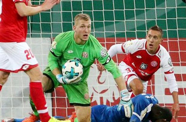 Blunder Konyol Kiper...