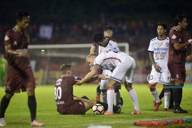 Tak Mampu Redam Rusuh,...