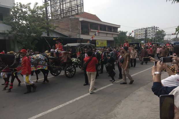 Bobby Nasution Dikirab...