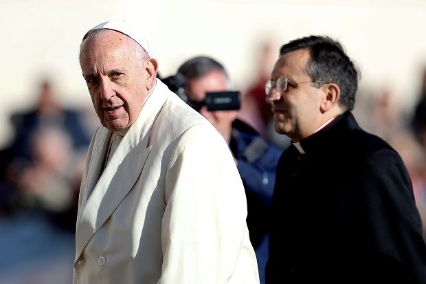 Myanmar Minta Paus Francis...