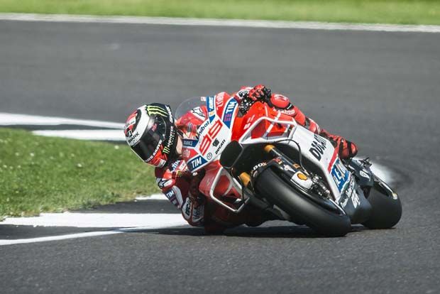 Jorge Lorenzo Siap Buka...