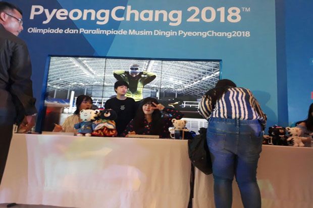 Layani Fan Signing Gratis,...