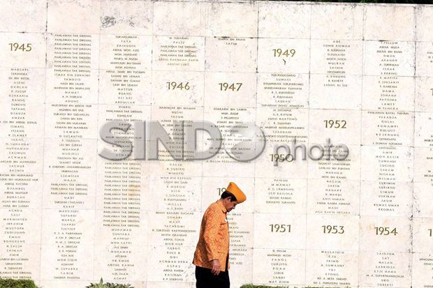 Presiden Jokowi Pimpin...