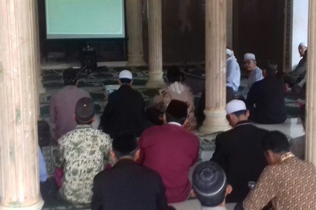 Ulama Purwakarta Gelar...