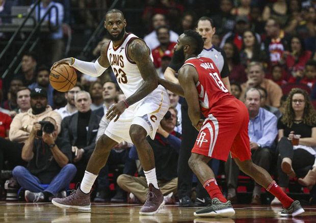 Cedera Lebron James...