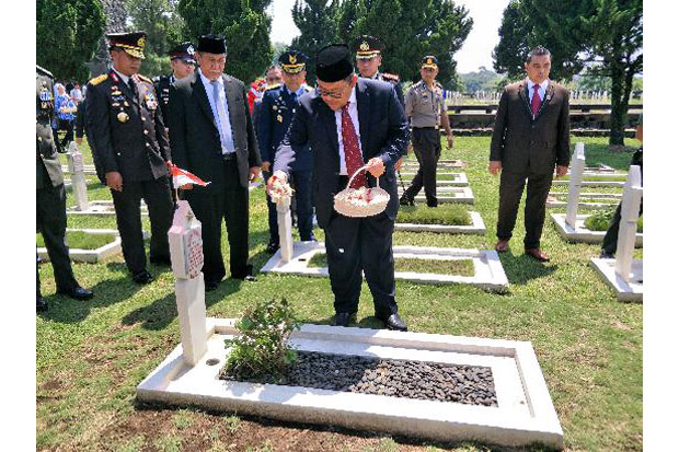 4 Tokoh Jabar Diajukan...
