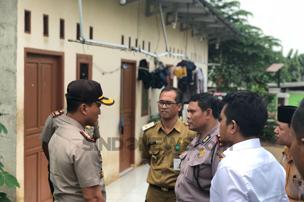 Pasangan Remaja Diarak...
