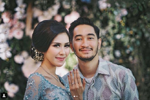 Tunangan, Make Up Syahnaz...