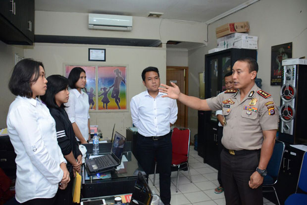 Buru Penyebar Video...
