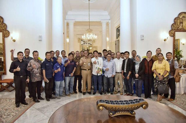 Bertemu dengan Pemred,...