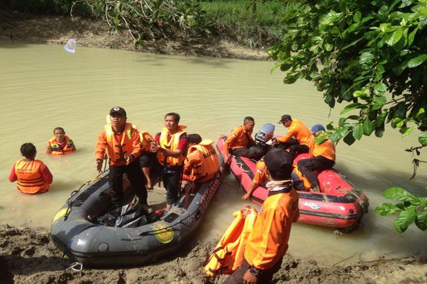 Adu Ketangkasan Berenang,...