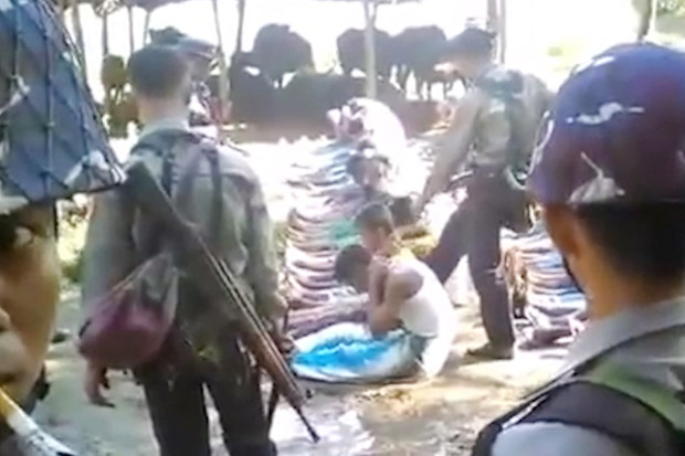 Militer Myanmar Bantah...