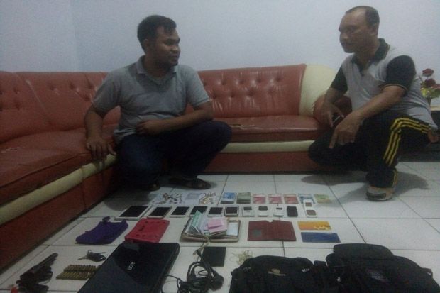 Pencuri Senpi Polisi...