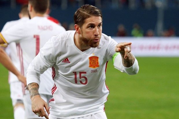 Sergio Ramos Tak Peduli...