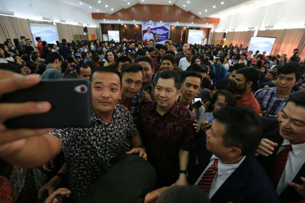 HT: Besarkan Pasar Modal,...