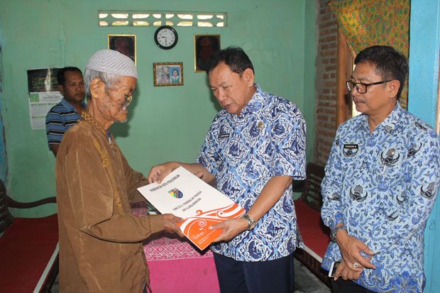 Mbah Surip 15 Tahun...