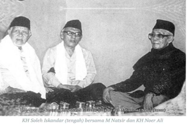 KH Soleh Iskandar, Ulama...