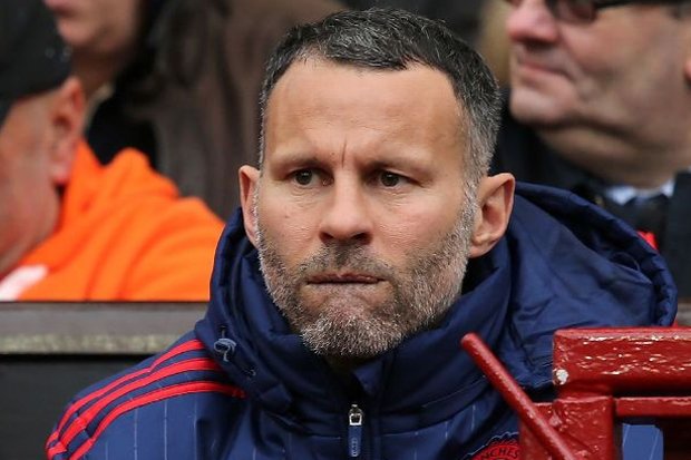 Giggs Jabat Direktur...