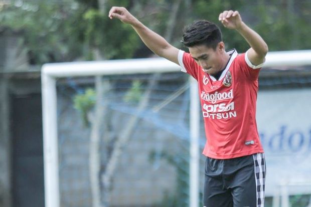 Bali United Pertahankan...