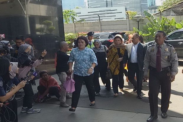 Kasus E-KTP, Istri Setya...
