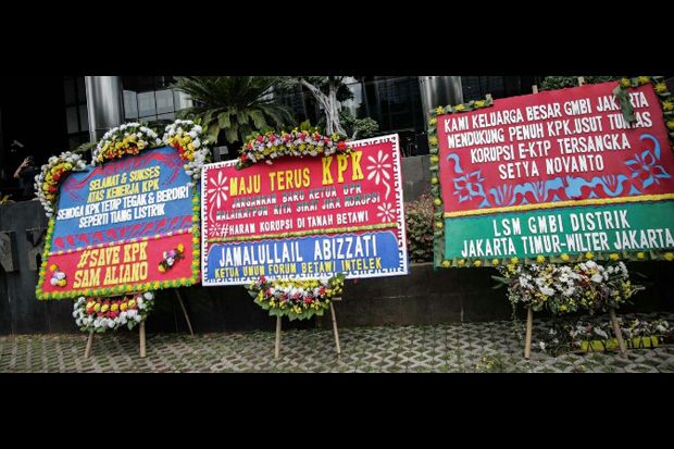 Tahan Setya Novanto,...